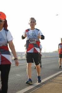 BIB: 6200
                            <button type="button" onclick="openModal(6448511)" class="btn btn-primary btn-sm float-right btn-popup" data-toggle="modal" data-target=".modal-high-quality">
                        <i class="fas fa-shopping-cart"></i> Add to Cart
                    </button>
                                            <button type="button" onclick="isThisMe(6448511, true)" class="btn btn-success btn-sm float-right btn-popup btn-isme hidden" data-toggle="tooltip" data-placement="bottom" title="นี่คือรูปของคุณใช่ไหม คลิกที่นี่เพื่อเอาเข้าอัลบั้ม">
                        <i class="fas fa-plus"></i> Add to album
                    </button>
                    <button type="button" onclick="isThisMe(6448511, false)" class="btn btn-warning btn-sm float-right btn-popup btn-isnotme hidden">
                        <i class="fas fa-ban"></i> Remove from album
                    </button>