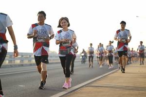 BIB: 6642, 043, 6695
                            <button type="button" onclick="openModal(6445109)" class="btn btn-primary btn-sm float-right btn-popup" data-toggle="modal" data-target=".modal-high-quality">
                        <i class="fas fa-shopping-cart"></i> Add to Cart
                    </button>
                                            <button type="button" onclick="isThisMe(6445109, true)" class="btn btn-success btn-sm float-right btn-popup btn-isme hidden" data-toggle="tooltip" data-placement="bottom" title="นี่คือรูปของคุณใช่ไหม คลิกที่นี่เพื่อเอาเข้าอัลบั้ม">
                        <i class="fas fa-plus"></i> Add to album
                    </button>
                    <button type="button" onclick="isThisMe(6445109, false)" class="btn btn-warning btn-sm float-right btn-popup btn-isnotme hidden">
                        <i class="fas fa-ban"></i> Remove from album
                    </button>