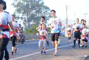 BIB: 6316
                            <button type="button" onclick="openModal(6430826)" class="btn btn-primary btn-sm float-right btn-popup" data-toggle="modal" data-target=".modal-high-quality">
                        <i class="fas fa-shopping-cart"></i> Add to Cart
                    </button>
                                            <button type="button" onclick="isThisMe(6430826, true)" class="btn btn-success btn-sm float-right btn-popup btn-isme hidden" data-toggle="tooltip" data-placement="bottom" title="นี่คือรูปของคุณใช่ไหม คลิกที่นี่เพื่อเอาเข้าอัลบั้ม">
                        <i class="fas fa-plus"></i> Add to album
                    </button>
                    <button type="button" onclick="isThisMe(6430826, false)" class="btn btn-warning btn-sm float-right btn-popup btn-isnotme hidden">
                        <i class="fas fa-ban"></i> Remove from album
                    </button>