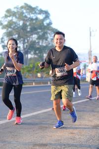 BIB: 6063, 6065
                            <button type="button" onclick="openModal(6431101)" class="btn btn-primary btn-sm float-right btn-popup" data-toggle="modal" data-target=".modal-high-quality">
                        <i class="fas fa-shopping-cart"></i> Add to Cart
                    </button>
                                            <button type="button" onclick="isThisMe(6431101, true)" class="btn btn-success btn-sm float-right btn-popup btn-isme hidden" data-toggle="tooltip" data-placement="bottom" title="นี่คือรูปของคุณใช่ไหม คลิกที่นี่เพื่อเอาเข้าอัลบั้ม">
                        <i class="fas fa-plus"></i> Add to album
                    </button>
                    <button type="button" onclick="isThisMe(6431101, false)" class="btn btn-warning btn-sm float-right btn-popup btn-isnotme hidden">
                        <i class="fas fa-ban"></i> Remove from album
                    </button>