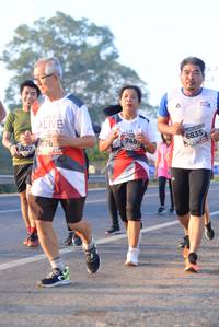 BIB: 6835, 776, 748, 307
                            <button type="button" onclick="openModal(6431132)" class="btn btn-primary btn-sm float-right btn-popup" data-toggle="modal" data-target=".modal-high-quality">
                        <i class="fas fa-shopping-cart"></i> Add to Cart
                    </button>
                                            <button type="button" onclick="isThisMe(6431132, true)" class="btn btn-success btn-sm float-right btn-popup btn-isme hidden" data-toggle="tooltip" data-placement="bottom" title="นี่คือรูปของคุณใช่ไหม คลิกที่นี่เพื่อเอาเข้าอัลบั้ม">
                        <i class="fas fa-plus"></i> Add to album
                    </button>
                    <button type="button" onclick="isThisMe(6431132, false)" class="btn btn-warning btn-sm float-right btn-popup btn-isnotme hidden">
                        <i class="fas fa-ban"></i> Remove from album
                    </button>