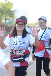 BIB: 746, 7471
                            <button type="button" onclick="openModal(6431959)" class="btn btn-primary btn-sm float-right btn-popup" data-toggle="modal" data-target=".modal-high-quality">
                        <i class="fas fa-shopping-cart"></i> Add to Cart
                    </button>
                                            <button type="button" onclick="isThisMe(6431959, true)" class="btn btn-success btn-sm float-right btn-popup btn-isme hidden" data-toggle="tooltip" data-placement="bottom" title="นี่คือรูปของคุณใช่ไหม คลิกที่นี่เพื่อเอาเข้าอัลบั้ม">
                        <i class="fas fa-plus"></i> Add to album
                    </button>
                    <button type="button" onclick="isThisMe(6431959, false)" class="btn btn-warning btn-sm float-right btn-popup btn-isnotme hidden">
                        <i class="fas fa-ban"></i> Remove from album
                    </button>