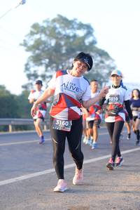 BIB: 6810, 3160
                            <button type="button" onclick="openModal(6431122)" class="btn btn-primary btn-sm float-right btn-popup" data-toggle="modal" data-target=".modal-high-quality">
                        <i class="fas fa-shopping-cart"></i> Add to Cart
                    </button>
                                            <button type="button" onclick="isThisMe(6431122, true)" class="btn btn-success btn-sm float-right btn-popup btn-isme hidden" data-toggle="tooltip" data-placement="bottom" title="นี่คือรูปของคุณใช่ไหม คลิกที่นี่เพื่อเอาเข้าอัลบั้ม">
                        <i class="fas fa-plus"></i> Add to album
                    </button>
                    <button type="button" onclick="isThisMe(6431122, false)" class="btn btn-warning btn-sm float-right btn-popup btn-isnotme hidden">
                        <i class="fas fa-ban"></i> Remove from album
                    </button>