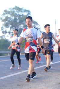 BIB: 2889, 6333, 432
                            <button type="button" onclick="openModal(6429217)" class="btn btn-primary btn-sm float-right btn-popup" data-toggle="modal" data-target=".modal-high-quality">
                        <i class="fas fa-shopping-cart"></i> Add to Cart
                    </button>
                                            <button type="button" onclick="isThisMe(6429217, true)" class="btn btn-success btn-sm float-right btn-popup btn-isme hidden" data-toggle="tooltip" data-placement="bottom" title="นี่คือรูปของคุณใช่ไหม คลิกที่นี่เพื่อเอาเข้าอัลบั้ม">
                        <i class="fas fa-plus"></i> Add to album
                    </button>
                    <button type="button" onclick="isThisMe(6429217, false)" class="btn btn-warning btn-sm float-right btn-popup btn-isnotme hidden">
                        <i class="fas fa-ban"></i> Remove from album
                    </button>