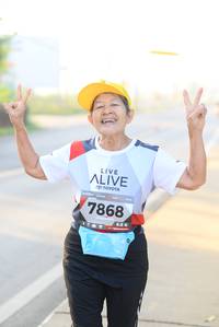 BIB: 7868
                            <button type="button" onclick="openModal(6432209)" class="btn btn-primary btn-sm float-right btn-popup" data-toggle="modal" data-target=".modal-high-quality">
                        <i class="fas fa-shopping-cart"></i> Add to Cart
                    </button>
                                            <button type="button" onclick="isThisMe(6432209, true)" class="btn btn-success btn-sm float-right btn-popup btn-isme hidden" data-toggle="tooltip" data-placement="bottom" title="นี่คือรูปของคุณใช่ไหม คลิกที่นี่เพื่อเอาเข้าอัลบั้ม">
                        <i class="fas fa-plus"></i> Add to album
                    </button>
                    <button type="button" onclick="isThisMe(6432209, false)" class="btn btn-warning btn-sm float-right btn-popup btn-isnotme hidden">
                        <i class="fas fa-ban"></i> Remove from album
                    </button>