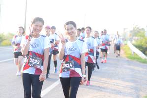 BIB: 3825, 3824
                            <button type="button" onclick="openModal(6431566)" class="btn btn-primary btn-sm float-right btn-popup" data-toggle="modal" data-target=".modal-high-quality">
                        <i class="fas fa-shopping-cart"></i> Add to Cart
                    </button>
                                            <button type="button" onclick="isThisMe(6431566, true)" class="btn btn-success btn-sm float-right btn-popup btn-isme hidden" data-toggle="tooltip" data-placement="bottom" title="นี่คือรูปของคุณใช่ไหม คลิกที่นี่เพื่อเอาเข้าอัลบั้ม">
                        <i class="fas fa-plus"></i> Add to album
                    </button>
                    <button type="button" onclick="isThisMe(6431566, false)" class="btn btn-warning btn-sm float-right btn-popup btn-isnotme hidden">
                        <i class="fas fa-ban"></i> Remove from album
                    </button>