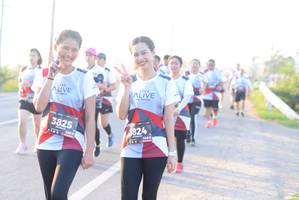 BIB: 3825, 824
                            <button type="button" onclick="openModal(6431569)" class="btn btn-primary btn-sm float-right btn-popup" data-toggle="modal" data-target=".modal-high-quality">
                        <i class="fas fa-shopping-cart"></i> Add to Cart
                    </button>
                                            <button type="button" onclick="isThisMe(6431569, true)" class="btn btn-success btn-sm float-right btn-popup btn-isme hidden" data-toggle="tooltip" data-placement="bottom" title="นี่คือรูปของคุณใช่ไหม คลิกที่นี่เพื่อเอาเข้าอัลบั้ม">
                        <i class="fas fa-plus"></i> Add to album
                    </button>
                    <button type="button" onclick="isThisMe(6431569, false)" class="btn btn-warning btn-sm float-right btn-popup btn-isnotme hidden">
                        <i class="fas fa-ban"></i> Remove from album
                    </button>