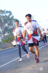 BIB: 016, 7431
                            <button type="button" onclick="openModal(6429892)" class="btn btn-primary btn-sm float-right btn-popup" data-toggle="modal" data-target=".modal-high-quality">
                        <i class="fas fa-shopping-cart"></i> Add to Cart
                    </button>
                                            <button type="button" onclick="isThisMe(6429892, true)" class="btn btn-success btn-sm float-right btn-popup btn-isme hidden" data-toggle="tooltip" data-placement="bottom" title="นี่คือรูปของคุณใช่ไหม คลิกที่นี่เพื่อเอาเข้าอัลบั้ม">
                        <i class="fas fa-plus"></i> Add to album
                    </button>
                    <button type="button" onclick="isThisMe(6429892, false)" class="btn btn-warning btn-sm float-right btn-popup btn-isnotme hidden">
                        <i class="fas fa-ban"></i> Remove from album
                    </button>