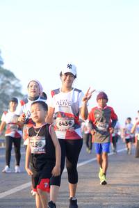 BIB: 6436, 6408, 7256
                            <button type="button" onclick="openModal(6431306)" class="btn btn-primary btn-sm float-right btn-popup" data-toggle="modal" data-target=".modal-high-quality">
                        <i class="fas fa-shopping-cart"></i> Add to Cart
                    </button>
                                            <button type="button" onclick="isThisMe(6431306, true)" class="btn btn-success btn-sm float-right btn-popup btn-isme hidden" data-toggle="tooltip" data-placement="bottom" title="นี่คือรูปของคุณใช่ไหม คลิกที่นี่เพื่อเอาเข้าอัลบั้ม">
                        <i class="fas fa-plus"></i> Add to album
                    </button>
                    <button type="button" onclick="isThisMe(6431306, false)" class="btn btn-warning btn-sm float-right btn-popup btn-isnotme hidden">
                        <i class="fas fa-ban"></i> Remove from album
                    </button>