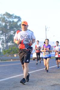 BIB: 7051, 3112
                            <button type="button" onclick="openModal(6430034)" class="btn btn-primary btn-sm float-right btn-popup" data-toggle="modal" data-target=".modal-high-quality">
                        <i class="fas fa-shopping-cart"></i> Add to Cart
                    </button>
                                            <button type="button" onclick="isThisMe(6430034, true)" class="btn btn-success btn-sm float-right btn-popup btn-isme hidden" data-toggle="tooltip" data-placement="bottom" title="นี่คือรูปของคุณใช่ไหม คลิกที่นี่เพื่อเอาเข้าอัลบั้ม">
                        <i class="fas fa-plus"></i> Add to album
                    </button>
                    <button type="button" onclick="isThisMe(6430034, false)" class="btn btn-warning btn-sm float-right btn-popup btn-isnotme hidden">
                        <i class="fas fa-ban"></i> Remove from album
                    </button>