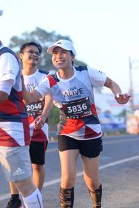 BIB: 2046, 3836, 128
                            <button type="button" onclick="openModal(6429506)" class="btn btn-primary btn-sm float-right btn-popup" data-toggle="modal" data-target=".modal-high-quality">
                        <i class="fas fa-shopping-cart"></i> Add to Cart
                    </button>
                                            <button type="button" onclick="isThisMe(6429506, true)" class="btn btn-success btn-sm float-right btn-popup btn-isme hidden" data-toggle="tooltip" data-placement="bottom" title="นี่คือรูปของคุณใช่ไหม คลิกที่นี่เพื่อเอาเข้าอัลบั้ม">
                        <i class="fas fa-plus"></i> Add to album
                    </button>
                    <button type="button" onclick="isThisMe(6429506, false)" class="btn btn-warning btn-sm float-right btn-popup btn-isnotme hidden">
                        <i class="fas fa-ban"></i> Remove from album
                    </button>