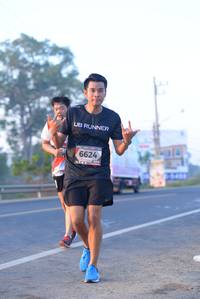 BIB: 6624
                            <button type="button" onclick="openModal(6429068)" class="btn btn-primary btn-sm float-right btn-popup" data-toggle="modal" data-target=".modal-high-quality">
                        <i class="fas fa-shopping-cart"></i> Add to Cart
                    </button>
                                            <button type="button" onclick="isThisMe(6429068, true)" class="btn btn-success btn-sm float-right btn-popup btn-isme hidden" data-toggle="tooltip" data-placement="bottom" title="นี่คือรูปของคุณใช่ไหม คลิกที่นี่เพื่อเอาเข้าอัลบั้ม">
                        <i class="fas fa-plus"></i> Add to album
                    </button>
                    <button type="button" onclick="isThisMe(6429068, false)" class="btn btn-warning btn-sm float-right btn-popup btn-isnotme hidden">
                        <i class="fas fa-ban"></i> Remove from album
                    </button>