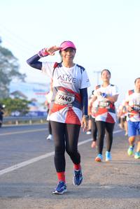 BIB: 7440
                            <button type="button" onclick="openModal(6431338)" class="btn btn-primary btn-sm float-right btn-popup" data-toggle="modal" data-target=".modal-high-quality">
                        <i class="fas fa-shopping-cart"></i> Add to Cart
                    </button>
                                            <button type="button" onclick="isThisMe(6431338, true)" class="btn btn-success btn-sm float-right btn-popup btn-isme hidden" data-toggle="tooltip" data-placement="bottom" title="นี่คือรูปของคุณใช่ไหม คลิกที่นี่เพื่อเอาเข้าอัลบั้ม">
                        <i class="fas fa-plus"></i> Add to album
                    </button>
                    <button type="button" onclick="isThisMe(6431338, false)" class="btn btn-warning btn-sm float-right btn-popup btn-isnotme hidden">
                        <i class="fas fa-ban"></i> Remove from album
                    </button>