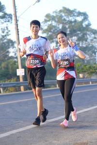 BIB: 2108, 2190
                            <button type="button" onclick="openModal(6430895)" class="btn btn-primary btn-sm float-right btn-popup" data-toggle="modal" data-target=".modal-high-quality">
                        <i class="fas fa-shopping-cart"></i> Add to Cart
                    </button>
                                            <button type="button" onclick="isThisMe(6430895, true)" class="btn btn-success btn-sm float-right btn-popup btn-isme hidden" data-toggle="tooltip" data-placement="bottom" title="นี่คือรูปของคุณใช่ไหม คลิกที่นี่เพื่อเอาเข้าอัลบั้ม">
                        <i class="fas fa-plus"></i> Add to album
                    </button>
                    <button type="button" onclick="isThisMe(6430895, false)" class="btn btn-warning btn-sm float-right btn-popup btn-isnotme hidden">
                        <i class="fas fa-ban"></i> Remove from album
                    </button>