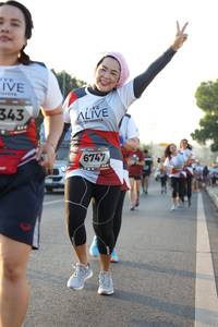 BIB: 343, 6747
                            <button type="button" onclick="openModal(6389053)" class="btn btn-primary btn-sm float-right btn-popup" data-toggle="modal" data-target=".modal-high-quality">
                        <i class="fas fa-shopping-cart"></i> Add to Cart
                    </button>
                                            <button type="button" onclick="isThisMe(6389053, true)" class="btn btn-success btn-sm float-right btn-popup btn-isme hidden" data-toggle="tooltip" data-placement="bottom" title="นี่คือรูปของคุณใช่ไหม คลิกที่นี่เพื่อเอาเข้าอัลบั้ม">
                        <i class="fas fa-plus"></i> Add to album
                    </button>
                    <button type="button" onclick="isThisMe(6389053, false)" class="btn btn-warning btn-sm float-right btn-popup btn-isnotme hidden">
                        <i class="fas fa-ban"></i> Remove from album
                    </button>