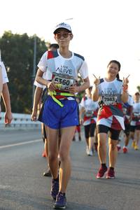 BIB: 6360, 7983
                            <button type="button" onclick="openModal(6388338)" class="btn btn-primary btn-sm float-right btn-popup" data-toggle="modal" data-target=".modal-high-quality">
                        <i class="fas fa-shopping-cart"></i> Add to Cart
                    </button>
                                            <button type="button" onclick="isThisMe(6388338, true)" class="btn btn-success btn-sm float-right btn-popup btn-isme hidden" data-toggle="tooltip" data-placement="bottom" title="นี่คือรูปของคุณใช่ไหม คลิกที่นี่เพื่อเอาเข้าอัลบั้ม">
                        <i class="fas fa-plus"></i> Add to album
                    </button>
                    <button type="button" onclick="isThisMe(6388338, false)" class="btn btn-warning btn-sm float-right btn-popup btn-isnotme hidden">
                        <i class="fas fa-ban"></i> Remove from album
                    </button>