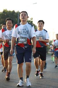 BIB: 3061, 124
                            <button type="button" onclick="openModal(6388364)" class="btn btn-primary btn-sm float-right btn-popup" data-toggle="modal" data-target=".modal-high-quality">
                        <i class="fas fa-shopping-cart"></i> Add to Cart
                    </button>
                                            <button type="button" onclick="isThisMe(6388364, true)" class="btn btn-success btn-sm float-right btn-popup btn-isme hidden" data-toggle="tooltip" data-placement="bottom" title="นี่คือรูปของคุณใช่ไหม คลิกที่นี่เพื่อเอาเข้าอัลบั้ม">
                        <i class="fas fa-plus"></i> Add to album
                    </button>
                    <button type="button" onclick="isThisMe(6388364, false)" class="btn btn-warning btn-sm float-right btn-popup btn-isnotme hidden">
                        <i class="fas fa-ban"></i> Remove from album
                    </button>