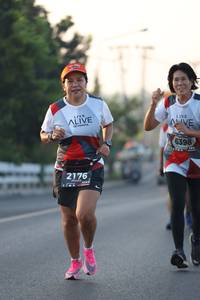 BIB: 6398, 2176
                            <button type="button" onclick="openModal(6386450)" class="btn btn-primary btn-sm float-right btn-popup" data-toggle="modal" data-target=".modal-high-quality">
                        <i class="fas fa-shopping-cart"></i> Add to Cart
                    </button>
                                            <button type="button" onclick="isThisMe(6386450, true)" class="btn btn-success btn-sm float-right btn-popup btn-isme hidden" data-toggle="tooltip" data-placement="bottom" title="นี่คือรูปของคุณใช่ไหม คลิกที่นี่เพื่อเอาเข้าอัลบั้ม">
                        <i class="fas fa-plus"></i> Add to album
                    </button>
                    <button type="button" onclick="isThisMe(6386450, false)" class="btn btn-warning btn-sm float-right btn-popup btn-isnotme hidden">
                        <i class="fas fa-ban"></i> Remove from album
                    </button>