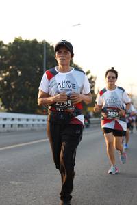 BIB: 195, 124, 3629
                            <button type="button" onclick="openModal(6386949)" class="btn btn-primary btn-sm float-right btn-popup" data-toggle="modal" data-target=".modal-high-quality">
                        <i class="fas fa-shopping-cart"></i> Add to Cart
                    </button>
                                            <button type="button" onclick="isThisMe(6386949, true)" class="btn btn-success btn-sm float-right btn-popup btn-isme hidden" data-toggle="tooltip" data-placement="bottom" title="นี่คือรูปของคุณใช่ไหม คลิกที่นี่เพื่อเอาเข้าอัลบั้ม">
                        <i class="fas fa-plus"></i> Add to album
                    </button>
                    <button type="button" onclick="isThisMe(6386949, false)" class="btn btn-warning btn-sm float-right btn-popup btn-isnotme hidden">
                        <i class="fas fa-ban"></i> Remove from album
                    </button>