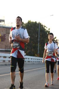 BIB: 3777, 6381
                            <button type="button" onclick="openModal(6388558)" class="btn btn-primary btn-sm float-right btn-popup" data-toggle="modal" data-target=".modal-high-quality">
                        <i class="fas fa-shopping-cart"></i> Add to Cart
                    </button>
                                            <button type="button" onclick="isThisMe(6388558, true)" class="btn btn-success btn-sm float-right btn-popup btn-isme hidden" data-toggle="tooltip" data-placement="bottom" title="นี่คือรูปของคุณใช่ไหม คลิกที่นี่เพื่อเอาเข้าอัลบั้ม">
                        <i class="fas fa-plus"></i> Add to album
                    </button>
                    <button type="button" onclick="isThisMe(6388558, false)" class="btn btn-warning btn-sm float-right btn-popup btn-isnotme hidden">
                        <i class="fas fa-ban"></i> Remove from album
                    </button>