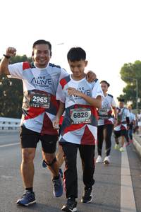 BIB: 2965, 7982, 6828
                            <button type="button" onclick="openModal(6388150)" class="btn btn-primary btn-sm float-right btn-popup" data-toggle="modal" data-target=".modal-high-quality">
                        <i class="fas fa-shopping-cart"></i> Add to Cart
                    </button>
                                            <button type="button" onclick="isThisMe(6388150, true)" class="btn btn-success btn-sm float-right btn-popup btn-isme hidden" data-toggle="tooltip" data-placement="bottom" title="นี่คือรูปของคุณใช่ไหม คลิกที่นี่เพื่อเอาเข้าอัลบั้ม">
                        <i class="fas fa-plus"></i> Add to album
                    </button>
                    <button type="button" onclick="isThisMe(6388150, false)" class="btn btn-warning btn-sm float-right btn-popup btn-isnotme hidden">
                        <i class="fas fa-ban"></i> Remove from album
                    </button>