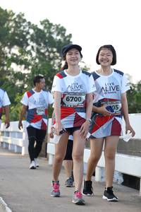 BIB: 6700, 704
                            <button type="button" onclick="openModal(6390294)" class="btn btn-primary btn-sm float-right btn-popup" data-toggle="modal" data-target=".modal-high-quality">
                        <i class="fas fa-shopping-cart"></i> Add to Cart
                    </button>
                                            <button type="button" onclick="isThisMe(6390294, true)" class="btn btn-success btn-sm float-right btn-popup btn-isme hidden" data-toggle="tooltip" data-placement="bottom" title="นี่คือรูปของคุณใช่ไหม คลิกที่นี่เพื่อเอาเข้าอัลบั้ม">
                        <i class="fas fa-plus"></i> Add to album
                    </button>
                    <button type="button" onclick="isThisMe(6390294, false)" class="btn btn-warning btn-sm float-right btn-popup btn-isnotme hidden">
                        <i class="fas fa-ban"></i> Remove from album
                    </button>