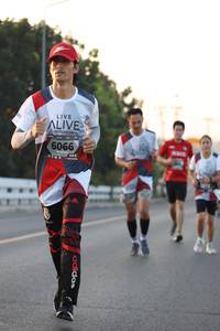 BIB: 6066
                            <button type="button" onclick="openModal(6385339)" class="btn btn-primary btn-sm float-right btn-popup" data-toggle="modal" data-target=".modal-high-quality">
                        <i class="fas fa-shopping-cart"></i> Add to Cart
                    </button>
                                            <button type="button" onclick="isThisMe(6385339, true)" class="btn btn-success btn-sm float-right btn-popup btn-isme hidden" data-toggle="tooltip" data-placement="bottom" title="นี่คือรูปของคุณใช่ไหม คลิกที่นี่เพื่อเอาเข้าอัลบั้ม">
                        <i class="fas fa-plus"></i> Add to album
                    </button>
                    <button type="button" onclick="isThisMe(6385339, false)" class="btn btn-warning btn-sm float-right btn-popup btn-isnotme hidden">
                        <i class="fas fa-ban"></i> Remove from album
                    </button>