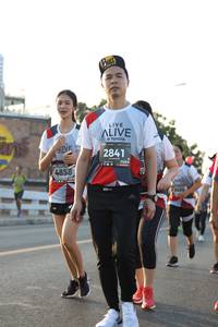 BIB: 2841, 128, 4858, 0430
                            <button type="button" onclick="openModal(6389226)" class="btn btn-primary btn-sm float-right btn-popup" data-toggle="modal" data-target=".modal-high-quality">
                        <i class="fas fa-shopping-cart"></i> Add to Cart
                    </button>
                                            <button type="button" onclick="isThisMe(6389226, true)" class="btn btn-success btn-sm float-right btn-popup btn-isme hidden" data-toggle="tooltip" data-placement="bottom" title="นี่คือรูปของคุณใช่ไหม คลิกที่นี่เพื่อเอาเข้าอัลบั้ม">
                        <i class="fas fa-plus"></i> Add to album
                    </button>
                    <button type="button" onclick="isThisMe(6389226, false)" class="btn btn-warning btn-sm float-right btn-popup btn-isnotme hidden">
                        <i class="fas fa-ban"></i> Remove from album
                    </button>