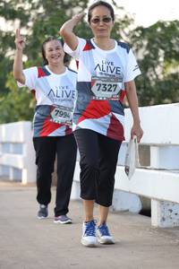 BIB: 7327, 7994
                            <button type="button" onclick="openModal(6394474)" class="btn btn-primary btn-sm float-right btn-popup" data-toggle="modal" data-target=".modal-high-quality">
                        <i class="fas fa-shopping-cart"></i> Add to Cart
                    </button>
                                            <button type="button" onclick="isThisMe(6394474, true)" class="btn btn-success btn-sm float-right btn-popup btn-isme hidden" data-toggle="tooltip" data-placement="bottom" title="นี่คือรูปของคุณใช่ไหม คลิกที่นี่เพื่อเอาเข้าอัลบั้ม">
                        <i class="fas fa-plus"></i> Add to album
                    </button>
                    <button type="button" onclick="isThisMe(6394474, false)" class="btn btn-warning btn-sm float-right btn-popup btn-isnotme hidden">
                        <i class="fas fa-ban"></i> Remove from album
                    </button>