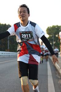 BIB: 2911, 128
                            <button type="button" onclick="openModal(6386058)" class="btn btn-primary btn-sm float-right btn-popup" data-toggle="modal" data-target=".modal-high-quality">
                        <i class="fas fa-shopping-cart"></i> Add to Cart
                    </button>
                                            <button type="button" onclick="isThisMe(6386058, true)" class="btn btn-success btn-sm float-right btn-popup btn-isme hidden" data-toggle="tooltip" data-placement="bottom" title="นี่คือรูปของคุณใช่ไหม คลิกที่นี่เพื่อเอาเข้าอัลบั้ม">
                        <i class="fas fa-plus"></i> Add to album
                    </button>
                    <button type="button" onclick="isThisMe(6386058, false)" class="btn btn-warning btn-sm float-right btn-popup btn-isnotme hidden">
                        <i class="fas fa-ban"></i> Remove from album
                    </button>