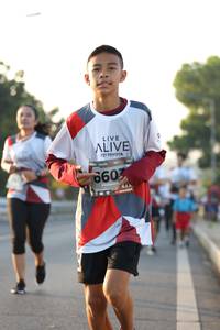 BIB: 660
                            <button type="button" onclick="openModal(6389012)" class="btn btn-primary btn-sm float-right btn-popup" data-toggle="modal" data-target=".modal-high-quality">
                        <i class="fas fa-shopping-cart"></i> Add to Cart
                    </button>
                                            <button type="button" onclick="isThisMe(6389012, true)" class="btn btn-success btn-sm float-right btn-popup btn-isme hidden" data-toggle="tooltip" data-placement="bottom" title="นี่คือรูปของคุณใช่ไหม คลิกที่นี่เพื่อเอาเข้าอัลบั้ม">
                        <i class="fas fa-plus"></i> Add to album
                    </button>
                    <button type="button" onclick="isThisMe(6389012, false)" class="btn btn-warning btn-sm float-right btn-popup btn-isnotme hidden">
                        <i class="fas fa-ban"></i> Remove from album
                    </button>