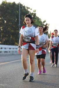 BIB: 186, 915
                            <button type="button" onclick="openModal(6389644)" class="btn btn-primary btn-sm float-right btn-popup" data-toggle="modal" data-target=".modal-high-quality">
                        <i class="fas fa-shopping-cart"></i> Add to Cart
                    </button>
                                            <button type="button" onclick="isThisMe(6389644, true)" class="btn btn-success btn-sm float-right btn-popup btn-isme hidden" data-toggle="tooltip" data-placement="bottom" title="นี่คือรูปของคุณใช่ไหม คลิกที่นี่เพื่อเอาเข้าอัลบั้ม">
                        <i class="fas fa-plus"></i> Add to album
                    </button>
                    <button type="button" onclick="isThisMe(6389644, false)" class="btn btn-warning btn-sm float-right btn-popup btn-isnotme hidden">
                        <i class="fas fa-ban"></i> Remove from album
                    </button>