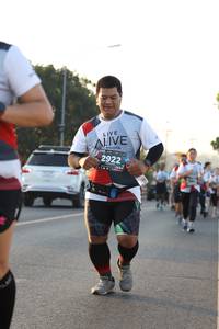 BIB: 2922
                            <button type="button" onclick="openModal(6388276)" class="btn btn-primary btn-sm float-right btn-popup" data-toggle="modal" data-target=".modal-high-quality">
                        <i class="fas fa-shopping-cart"></i> Add to Cart
                    </button>
                                            <button type="button" onclick="isThisMe(6388276, true)" class="btn btn-success btn-sm float-right btn-popup btn-isme hidden" data-toggle="tooltip" data-placement="bottom" title="นี่คือรูปของคุณใช่ไหม คลิกที่นี่เพื่อเอาเข้าอัลบั้ม">
                        <i class="fas fa-plus"></i> Add to album
                    </button>
                    <button type="button" onclick="isThisMe(6388276, false)" class="btn btn-warning btn-sm float-right btn-popup btn-isnotme hidden">
                        <i class="fas fa-ban"></i> Remove from album
                    </button>