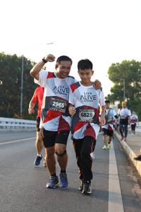 BIB: 2965, 6828
                            <button type="button" onclick="openModal(6388144)" class="btn btn-primary btn-sm float-right btn-popup" data-toggle="modal" data-target=".modal-high-quality">
                        <i class="fas fa-shopping-cart"></i> Add to Cart
                    </button>
                                            <button type="button" onclick="isThisMe(6388144, true)" class="btn btn-success btn-sm float-right btn-popup btn-isme hidden" data-toggle="tooltip" data-placement="bottom" title="นี่คือรูปของคุณใช่ไหม คลิกที่นี่เพื่อเอาเข้าอัลบั้ม">
                        <i class="fas fa-plus"></i> Add to album
                    </button>
                    <button type="button" onclick="isThisMe(6388144, false)" class="btn btn-warning btn-sm float-right btn-popup btn-isnotme hidden">
                        <i class="fas fa-ban"></i> Remove from album
                    </button>