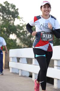 BIB: 3123, 128
                            <button type="button" onclick="openModal(6390752)" class="btn btn-primary btn-sm float-right btn-popup" data-toggle="modal" data-target=".modal-high-quality">
                        <i class="fas fa-shopping-cart"></i> Add to Cart
                    </button>
                                            <button type="button" onclick="isThisMe(6390752, true)" class="btn btn-success btn-sm float-right btn-popup btn-isme hidden" data-toggle="tooltip" data-placement="bottom" title="นี่คือรูปของคุณใช่ไหม คลิกที่นี่เพื่อเอาเข้าอัลบั้ม">
                        <i class="fas fa-plus"></i> Add to album
                    </button>
                    <button type="button" onclick="isThisMe(6390752, false)" class="btn btn-warning btn-sm float-right btn-popup btn-isnotme hidden">
                        <i class="fas fa-ban"></i> Remove from album
                    </button>