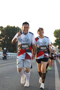 BIB: 3653, 3836
                            <button type="button" onclick="openModal(6386011)" class="btn btn-primary btn-sm float-right btn-popup" data-toggle="modal" data-target=".modal-high-quality">
                        <i class="fas fa-shopping-cart"></i> Add to Cart
                    </button>
                                            <button type="button" onclick="isThisMe(6386011, true)" class="btn btn-success btn-sm float-right btn-popup btn-isme hidden" data-toggle="tooltip" data-placement="bottom" title="นี่คือรูปของคุณใช่ไหม คลิกที่นี่เพื่อเอาเข้าอัลบั้ม">
                        <i class="fas fa-plus"></i> Add to album
                    </button>
                    <button type="button" onclick="isThisMe(6386011, false)" class="btn btn-warning btn-sm float-right btn-popup btn-isnotme hidden">
                        <i class="fas fa-ban"></i> Remove from album
                    </button>