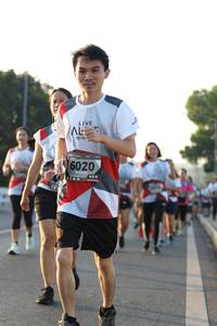 BIB: 6020
                            <button type="button" onclick="openModal(6389165)" class="btn btn-primary btn-sm float-right btn-popup" data-toggle="modal" data-target=".modal-high-quality">
                        <i class="fas fa-shopping-cart"></i> Add to Cart
                    </button>
                                            <button type="button" onclick="isThisMe(6389165, true)" class="btn btn-success btn-sm float-right btn-popup btn-isme hidden" data-toggle="tooltip" data-placement="bottom" title="นี่คือรูปของคุณใช่ไหม คลิกที่นี่เพื่อเอาเข้าอัลบั้ม">
                        <i class="fas fa-plus"></i> Add to album
                    </button>
                    <button type="button" onclick="isThisMe(6389165, false)" class="btn btn-warning btn-sm float-right btn-popup btn-isnotme hidden">
                        <i class="fas fa-ban"></i> Remove from album
                    </button>