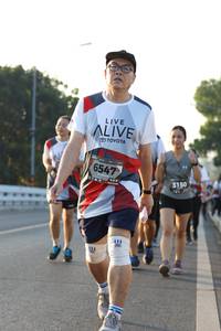 BIB: 6547, 3150
                            <button type="button" onclick="openModal(6389396)" class="btn btn-primary btn-sm float-right btn-popup" data-toggle="modal" data-target=".modal-high-quality">
                        <i class="fas fa-shopping-cart"></i> Add to Cart
                    </button>
                                            <button type="button" onclick="isThisMe(6389396, true)" class="btn btn-success btn-sm float-right btn-popup btn-isme hidden" data-toggle="tooltip" data-placement="bottom" title="นี่คือรูปของคุณใช่ไหม คลิกที่นี่เพื่อเอาเข้าอัลบั้ม">
                        <i class="fas fa-plus"></i> Add to album
                    </button>
                    <button type="button" onclick="isThisMe(6389396, false)" class="btn btn-warning btn-sm float-right btn-popup btn-isnotme hidden">
                        <i class="fas fa-ban"></i> Remove from album
                    </button>