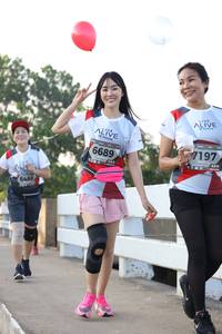 BIB: 7197, 6689, 6486
                            <button type="button" onclick="openModal(6390732)" class="btn btn-primary btn-sm float-right btn-popup" data-toggle="modal" data-target=".modal-high-quality">
                        <i class="fas fa-shopping-cart"></i> Add to Cart
                    </button>
                                            <button type="button" onclick="isThisMe(6390732, true)" class="btn btn-success btn-sm float-right btn-popup btn-isme hidden" data-toggle="tooltip" data-placement="bottom" title="นี่คือรูปของคุณใช่ไหม คลิกที่นี่เพื่อเอาเข้าอัลบั้ม">
                        <i class="fas fa-plus"></i> Add to album
                    </button>
                    <button type="button" onclick="isThisMe(6390732, false)" class="btn btn-warning btn-sm float-right btn-popup btn-isnotme hidden">
                        <i class="fas fa-ban"></i> Remove from album
                    </button>