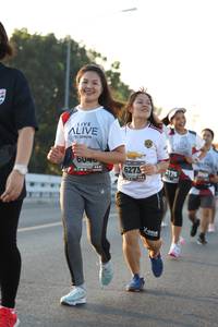 BIB: 6040, 6273, 2175
                            <button type="button" onclick="openModal(6388499)" class="btn btn-primary btn-sm float-right btn-popup" data-toggle="modal" data-target=".modal-high-quality">
                        <i class="fas fa-shopping-cart"></i> Add to Cart
                    </button>
                                            <button type="button" onclick="isThisMe(6388499, true)" class="btn btn-success btn-sm float-right btn-popup btn-isme hidden" data-toggle="tooltip" data-placement="bottom" title="นี่คือรูปของคุณใช่ไหม คลิกที่นี่เพื่อเอาเข้าอัลบั้ม">
                        <i class="fas fa-plus"></i> Add to album
                    </button>
                    <button type="button" onclick="isThisMe(6388499, false)" class="btn btn-warning btn-sm float-right btn-popup btn-isnotme hidden">
                        <i class="fas fa-ban"></i> Remove from album
                    </button>