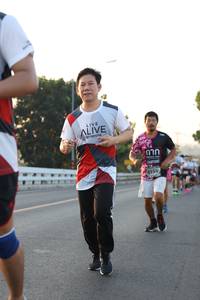 BIB: 6154
                            <button type="button" onclick="openModal(6385444)" class="btn btn-primary btn-sm float-right btn-popup" data-toggle="modal" data-target=".modal-high-quality">
                        <i class="fas fa-shopping-cart"></i> Add to Cart
                    </button>
                                            <button type="button" onclick="isThisMe(6385444, true)" class="btn btn-success btn-sm float-right btn-popup btn-isme hidden" data-toggle="tooltip" data-placement="bottom" title="นี่คือรูปของคุณใช่ไหม คลิกที่นี่เพื่อเอาเข้าอัลบั้ม">
                        <i class="fas fa-plus"></i> Add to album
                    </button>
                    <button type="button" onclick="isThisMe(6385444, false)" class="btn btn-warning btn-sm float-right btn-popup btn-isnotme hidden">
                        <i class="fas fa-ban"></i> Remove from album
                    </button>