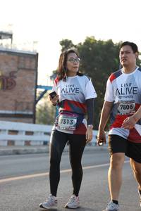 BIB: 7806, 1313
                            <button type="button" onclick="openModal(6389159)" class="btn btn-primary btn-sm float-right btn-popup" data-toggle="modal" data-target=".modal-high-quality">
                        <i class="fas fa-shopping-cart"></i> Add to Cart
                    </button>
                                            <button type="button" onclick="isThisMe(6389159, true)" class="btn btn-success btn-sm float-right btn-popup btn-isme hidden" data-toggle="tooltip" data-placement="bottom" title="นี่คือรูปของคุณใช่ไหม คลิกที่นี่เพื่อเอาเข้าอัลบั้ม">
                        <i class="fas fa-plus"></i> Add to album
                    </button>
                    <button type="button" onclick="isThisMe(6389159, false)" class="btn btn-warning btn-sm float-right btn-popup btn-isnotme hidden">
                        <i class="fas fa-ban"></i> Remove from album
                    </button>