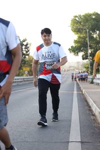 BIB: 709
                            <button type="button" onclick="openModal(6390640)" class="btn btn-primary btn-sm float-right btn-popup" data-toggle="modal" data-target=".modal-high-quality">
                        <i class="fas fa-shopping-cart"></i> Add to Cart
                    </button>
                                            <button type="button" onclick="isThisMe(6390640, true)" class="btn btn-success btn-sm float-right btn-popup btn-isme hidden" data-toggle="tooltip" data-placement="bottom" title="นี่คือรูปของคุณใช่ไหม คลิกที่นี่เพื่อเอาเข้าอัลบั้ม">
                        <i class="fas fa-plus"></i> Add to album
                    </button>
                    <button type="button" onclick="isThisMe(6390640, false)" class="btn btn-warning btn-sm float-right btn-popup btn-isnotme hidden">
                        <i class="fas fa-ban"></i> Remove from album
                    </button>