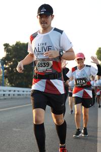 BIB: 6539, 3114
                            <button type="button" onclick="openModal(6387251)" class="btn btn-primary btn-sm float-right btn-popup" data-toggle="modal" data-target=".modal-high-quality">
                        <i class="fas fa-shopping-cart"></i> Add to Cart
                    </button>
                                            <button type="button" onclick="isThisMe(6387251, true)" class="btn btn-success btn-sm float-right btn-popup btn-isme hidden" data-toggle="tooltip" data-placement="bottom" title="นี่คือรูปของคุณใช่ไหม คลิกที่นี่เพื่อเอาเข้าอัลบั้ม">
                        <i class="fas fa-plus"></i> Add to album
                    </button>
                    <button type="button" onclick="isThisMe(6387251, false)" class="btn btn-warning btn-sm float-right btn-popup btn-isnotme hidden">
                        <i class="fas fa-ban"></i> Remove from album
                    </button>