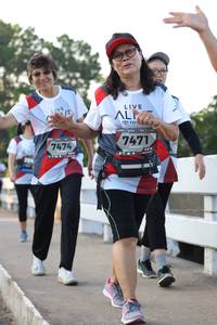 BIB: 7471, 7474
                            <button type="button" onclick="openModal(6390706)" class="btn btn-primary btn-sm float-right btn-popup" data-toggle="modal" data-target=".modal-high-quality">
                        <i class="fas fa-shopping-cart"></i> Add to Cart
                    </button>
                                            <button type="button" onclick="isThisMe(6390706, true)" class="btn btn-success btn-sm float-right btn-popup btn-isme hidden" data-toggle="tooltip" data-placement="bottom" title="นี่คือรูปของคุณใช่ไหม คลิกที่นี่เพื่อเอาเข้าอัลบั้ม">
                        <i class="fas fa-plus"></i> Add to album
                    </button>
                    <button type="button" onclick="isThisMe(6390706, false)" class="btn btn-warning btn-sm float-right btn-popup btn-isnotme hidden">
                        <i class="fas fa-ban"></i> Remove from album
                    </button>