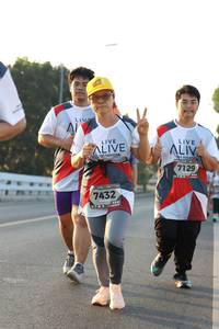 BIB: 7129, 7432
                            <button type="button" onclick="openModal(6388735)" class="btn btn-primary btn-sm float-right btn-popup" data-toggle="modal" data-target=".modal-high-quality">
                        <i class="fas fa-shopping-cart"></i> Add to Cart
                    </button>
                                            <button type="button" onclick="isThisMe(6388735, true)" class="btn btn-success btn-sm float-right btn-popup btn-isme hidden" data-toggle="tooltip" data-placement="bottom" title="นี่คือรูปของคุณใช่ไหม คลิกที่นี่เพื่อเอาเข้าอัลบั้ม">
                        <i class="fas fa-plus"></i> Add to album
                    </button>
                    <button type="button" onclick="isThisMe(6388735, false)" class="btn btn-warning btn-sm float-right btn-popup btn-isnotme hidden">
                        <i class="fas fa-ban"></i> Remove from album
                    </button>