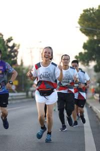 BIB: 6946
                            <button type="button" onclick="openModal(6385390)" class="btn btn-primary btn-sm float-right btn-popup" data-toggle="modal" data-target=".modal-high-quality">
                        <i class="fas fa-shopping-cart"></i> Add to Cart
                    </button>
                                            <button type="button" onclick="isThisMe(6385390, true)" class="btn btn-success btn-sm float-right btn-popup btn-isme hidden" data-toggle="tooltip" data-placement="bottom" title="นี่คือรูปของคุณใช่ไหม คลิกที่นี่เพื่อเอาเข้าอัลบั้ม">
                        <i class="fas fa-plus"></i> Add to album
                    </button>
                    <button type="button" onclick="isThisMe(6385390, false)" class="btn btn-warning btn-sm float-right btn-popup btn-isnotme hidden">
                        <i class="fas fa-ban"></i> Remove from album
                    </button>