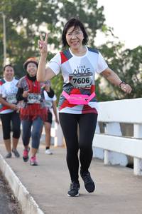 BIB: 7606, 6426, 7513
                            <button type="button" onclick="openModal(6390832)" class="btn btn-primary btn-sm float-right btn-popup" data-toggle="modal" data-target=".modal-high-quality">
                        <i class="fas fa-shopping-cart"></i> Add to Cart
                    </button>
                                            <button type="button" onclick="isThisMe(6390832, true)" class="btn btn-success btn-sm float-right btn-popup btn-isme hidden" data-toggle="tooltip" data-placement="bottom" title="นี่คือรูปของคุณใช่ไหม คลิกที่นี่เพื่อเอาเข้าอัลบั้ม">
                        <i class="fas fa-plus"></i> Add to album
                    </button>
                    <button type="button" onclick="isThisMe(6390832, false)" class="btn btn-warning btn-sm float-right btn-popup btn-isnotme hidden">
                        <i class="fas fa-ban"></i> Remove from album
                    </button>