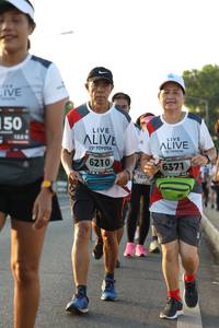 BIB: 6210, 6371, 787
                            <button type="button" onclick="openModal(6387838)" class="btn btn-primary btn-sm float-right btn-popup" data-toggle="modal" data-target=".modal-high-quality">
                        <i class="fas fa-shopping-cart"></i> Add to Cart
                    </button>
                                            <button type="button" onclick="isThisMe(6387838, true)" class="btn btn-success btn-sm float-right btn-popup btn-isme hidden" data-toggle="tooltip" data-placement="bottom" title="นี่คือรูปของคุณใช่ไหม คลิกที่นี่เพื่อเอาเข้าอัลบั้ม">
                        <i class="fas fa-plus"></i> Add to album
                    </button>
                    <button type="button" onclick="isThisMe(6387838, false)" class="btn btn-warning btn-sm float-right btn-popup btn-isnotme hidden">
                        <i class="fas fa-ban"></i> Remove from album
                    </button>