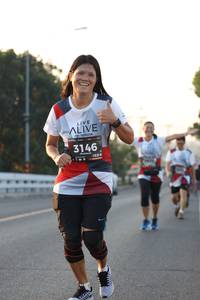 BIB: 3146
                            <button type="button" onclick="openModal(6386220)" class="btn btn-primary btn-sm float-right btn-popup" data-toggle="modal" data-target=".modal-high-quality">
                        <i class="fas fa-shopping-cart"></i> Add to Cart
                    </button>
                                            <button type="button" onclick="isThisMe(6386220, true)" class="btn btn-success btn-sm float-right btn-popup btn-isme hidden" data-toggle="tooltip" data-placement="bottom" title="นี่คือรูปของคุณใช่ไหม คลิกที่นี่เพื่อเอาเข้าอัลบั้ม">
                        <i class="fas fa-plus"></i> Add to album
                    </button>
                    <button type="button" onclick="isThisMe(6386220, false)" class="btn btn-warning btn-sm float-right btn-popup btn-isnotme hidden">
                        <i class="fas fa-ban"></i> Remove from album
                    </button>